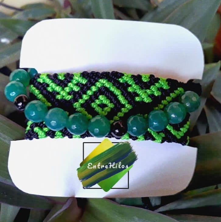 Pulsera tribal verde