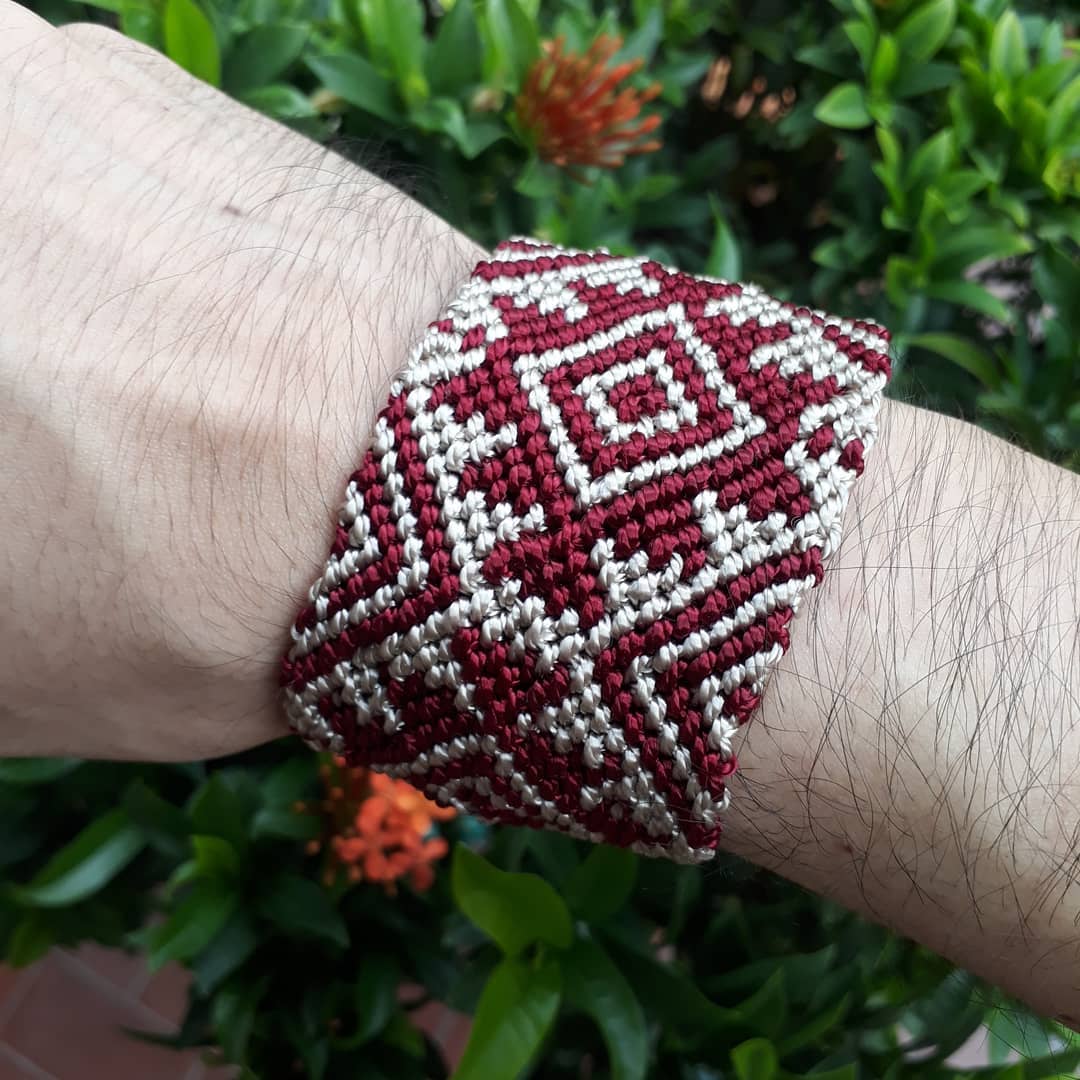 pulsera tribal ancha